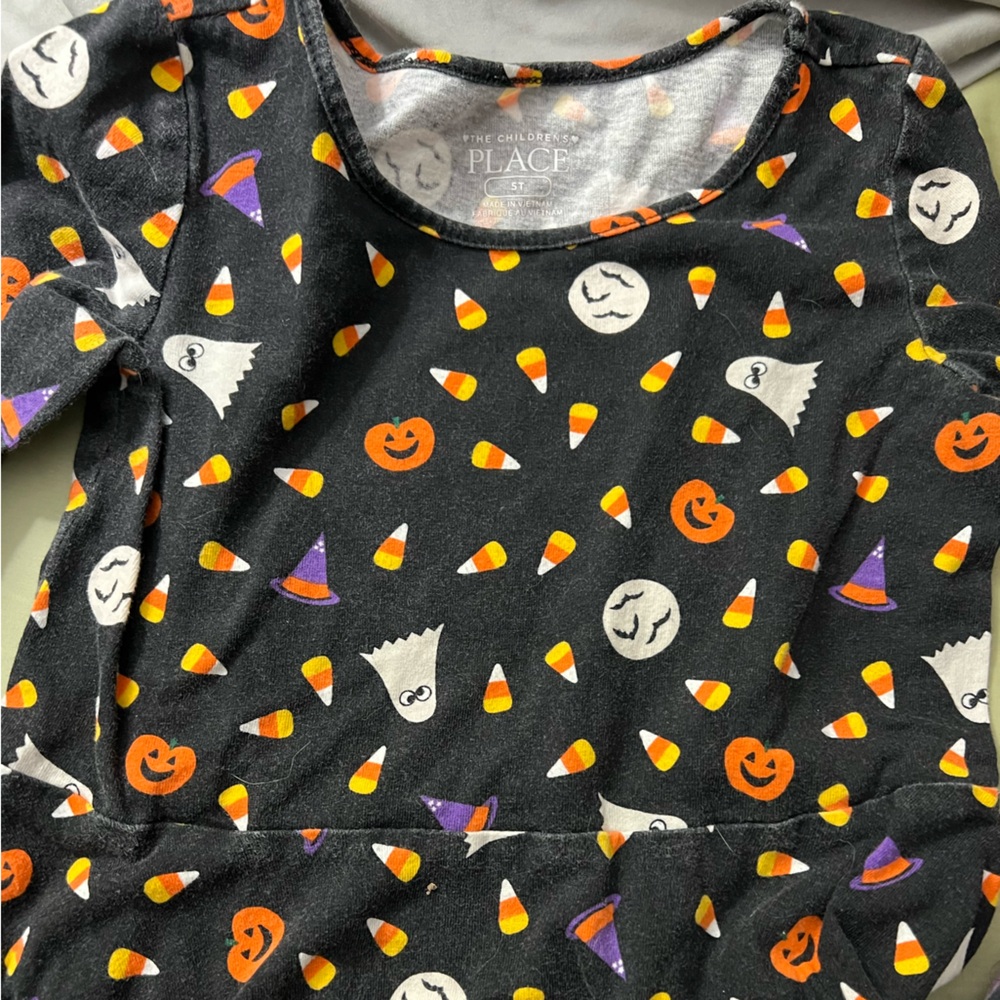 Ultimate Halloween Collection, size 5T - Picture 11 of 13